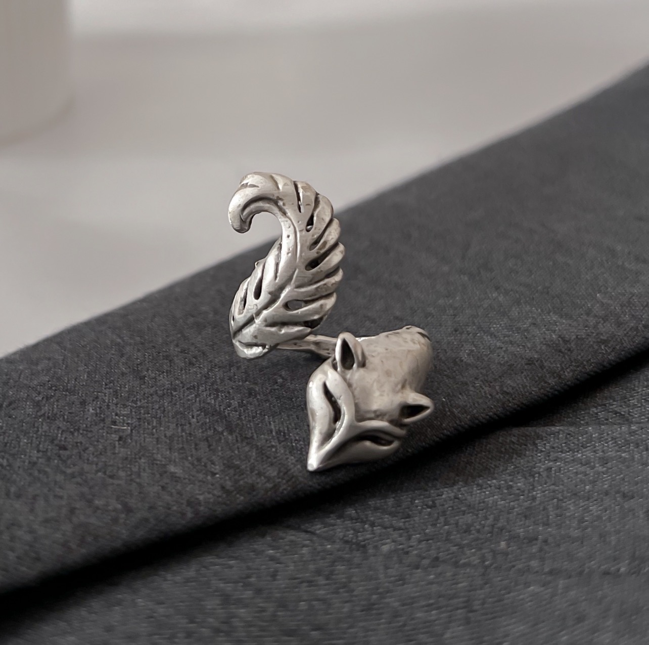 انگشتر ورشو روباه ۰۰۸