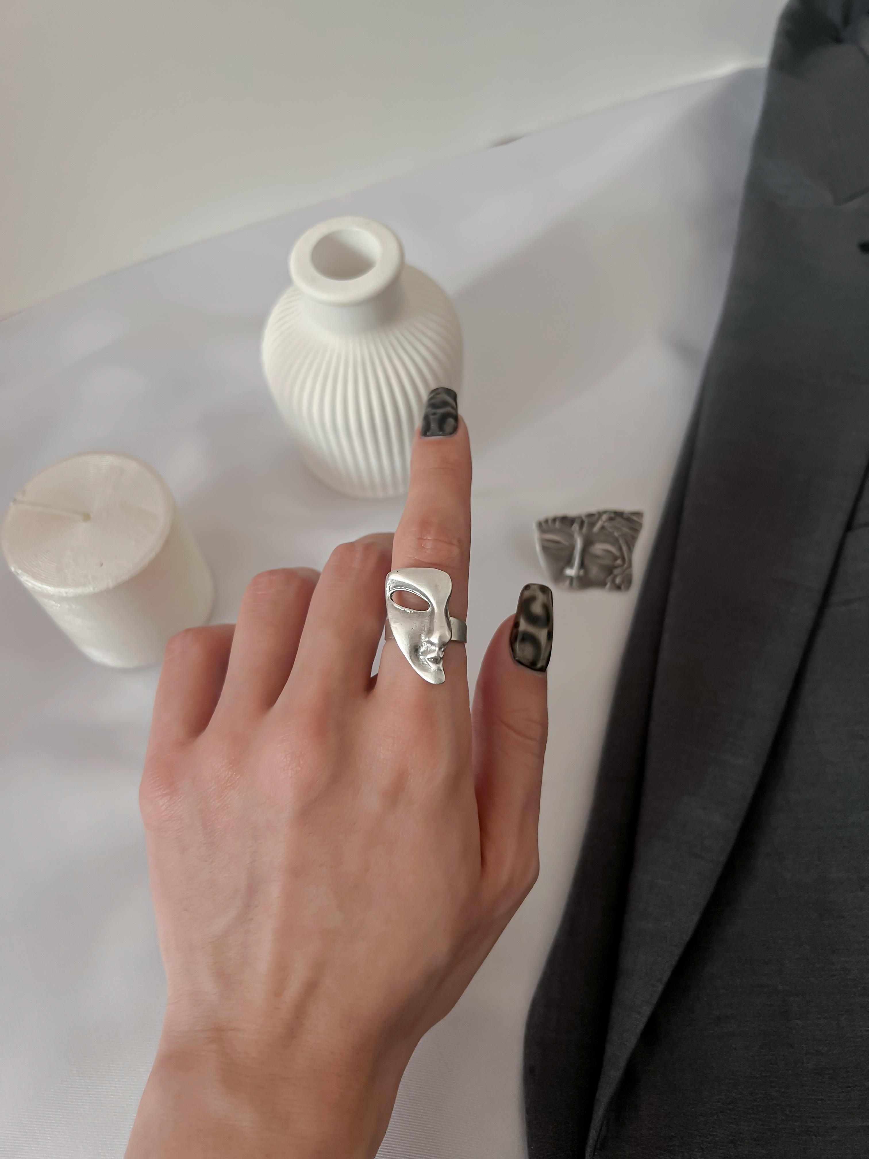 انگشتر ورشو چهره ۰۰۹