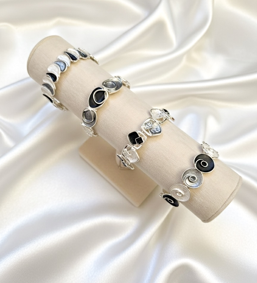 دستبند میناکاری کشی ۰۱۸